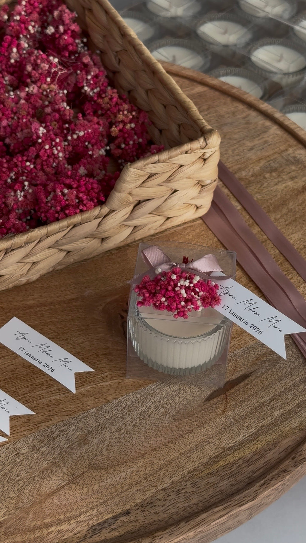 Recipient de sticlă și buchețel | Lumânări parfumate | Mărturii